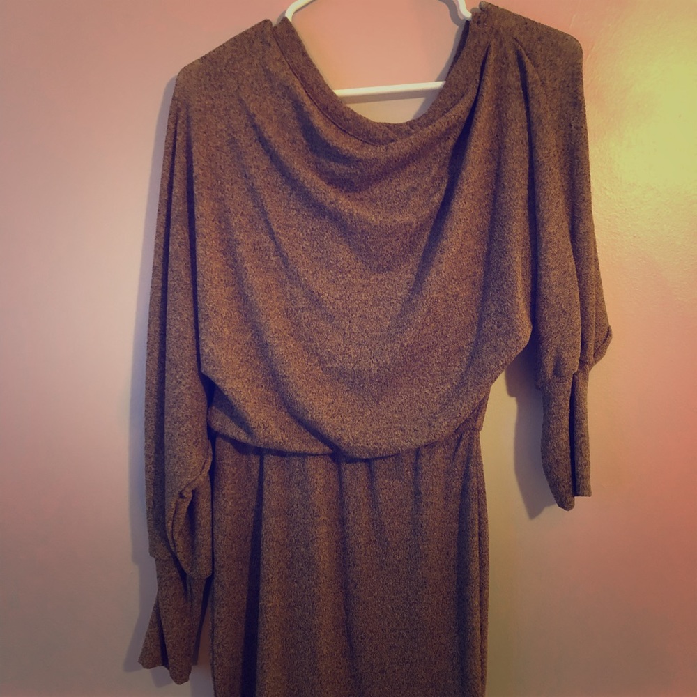 Fashion Nova. Off the shoulder. Women’s Size Large